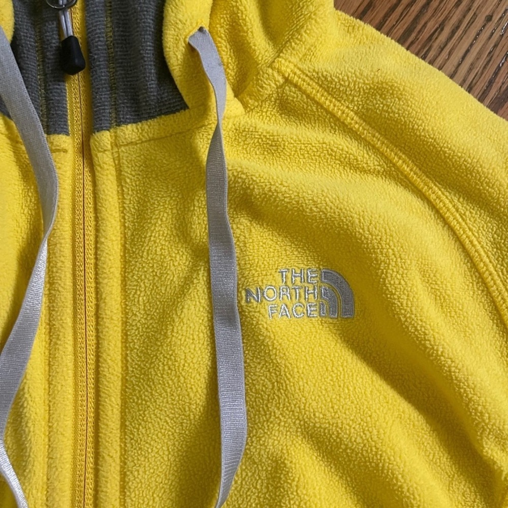 Northface womens zip up fleece
